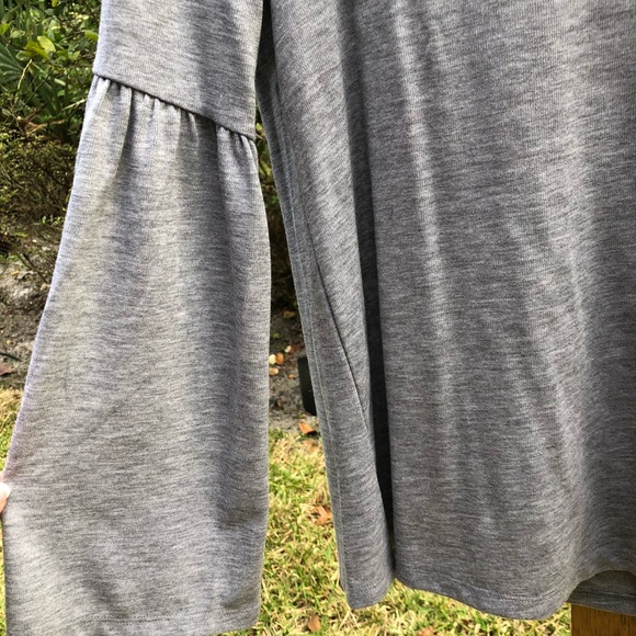 NWT Calvin Klein size S grey long bell sleeve - Picture 7 of 7